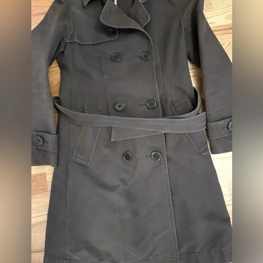 Brown Trench Coat Gap Size XS Dark Canvas, Tie Belt, Buttons and Finished Seams - Picture 4 of 9